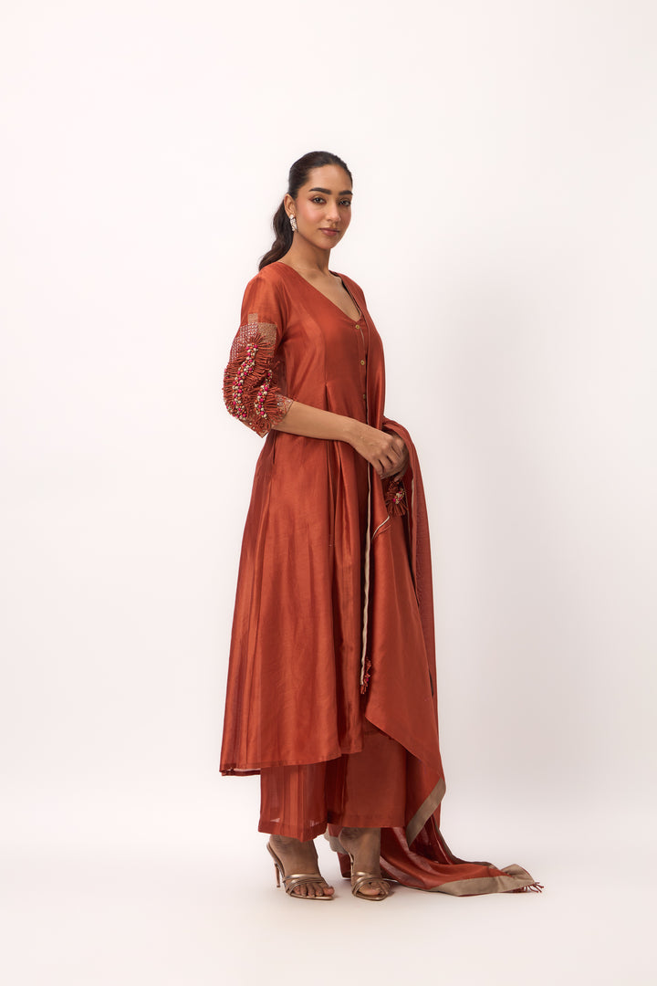 Shami Wispher Panelled Kurta Set With Dupatta Burnt Orange