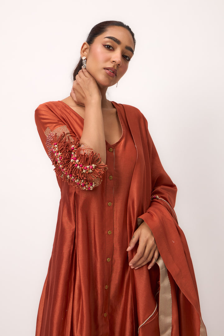 Shami Wispher Panelled Kurta Set With Dupatta Burnt Orange