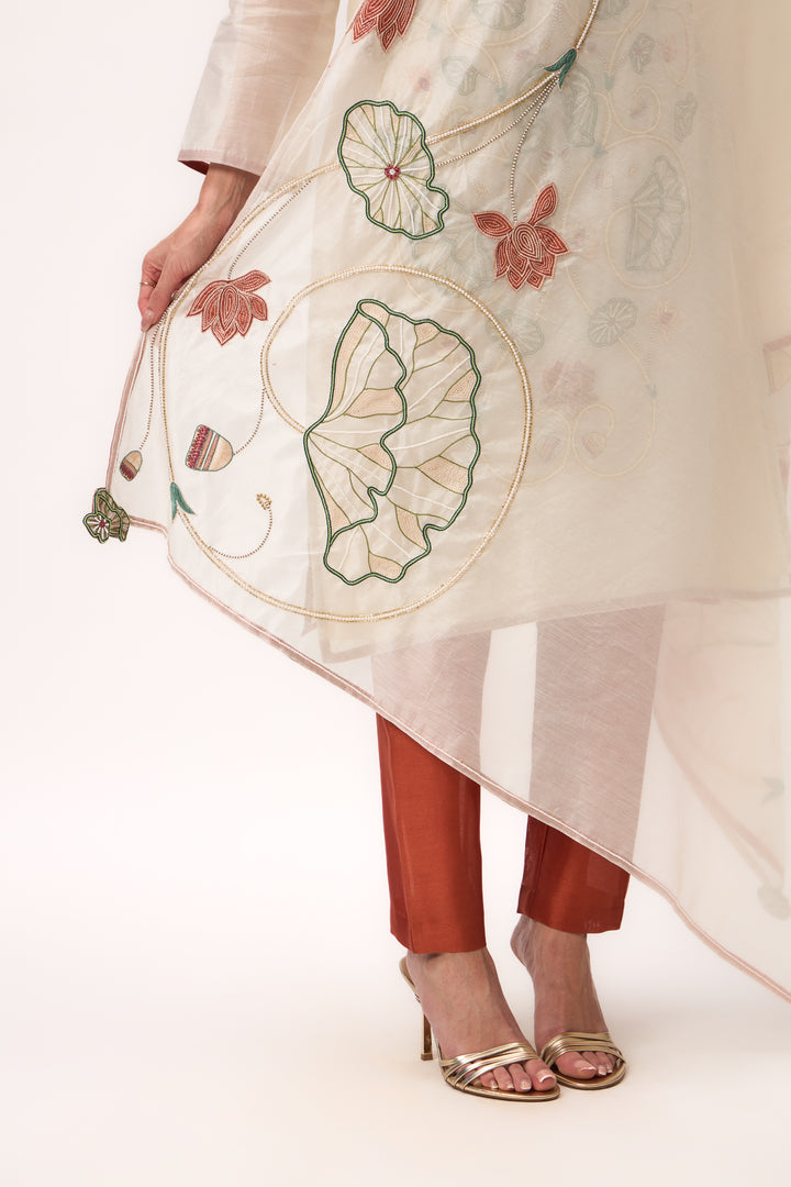 Lotus Bloom Jaal Kurta Set With Dupatta Off White