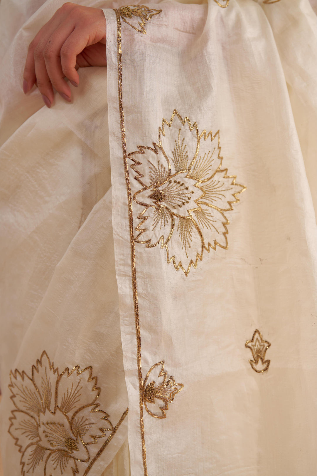 Vintage Ivory Tussar Saree with Gold Zardozi Embroidery and Paper Tussar blouse with Zari Embroidery