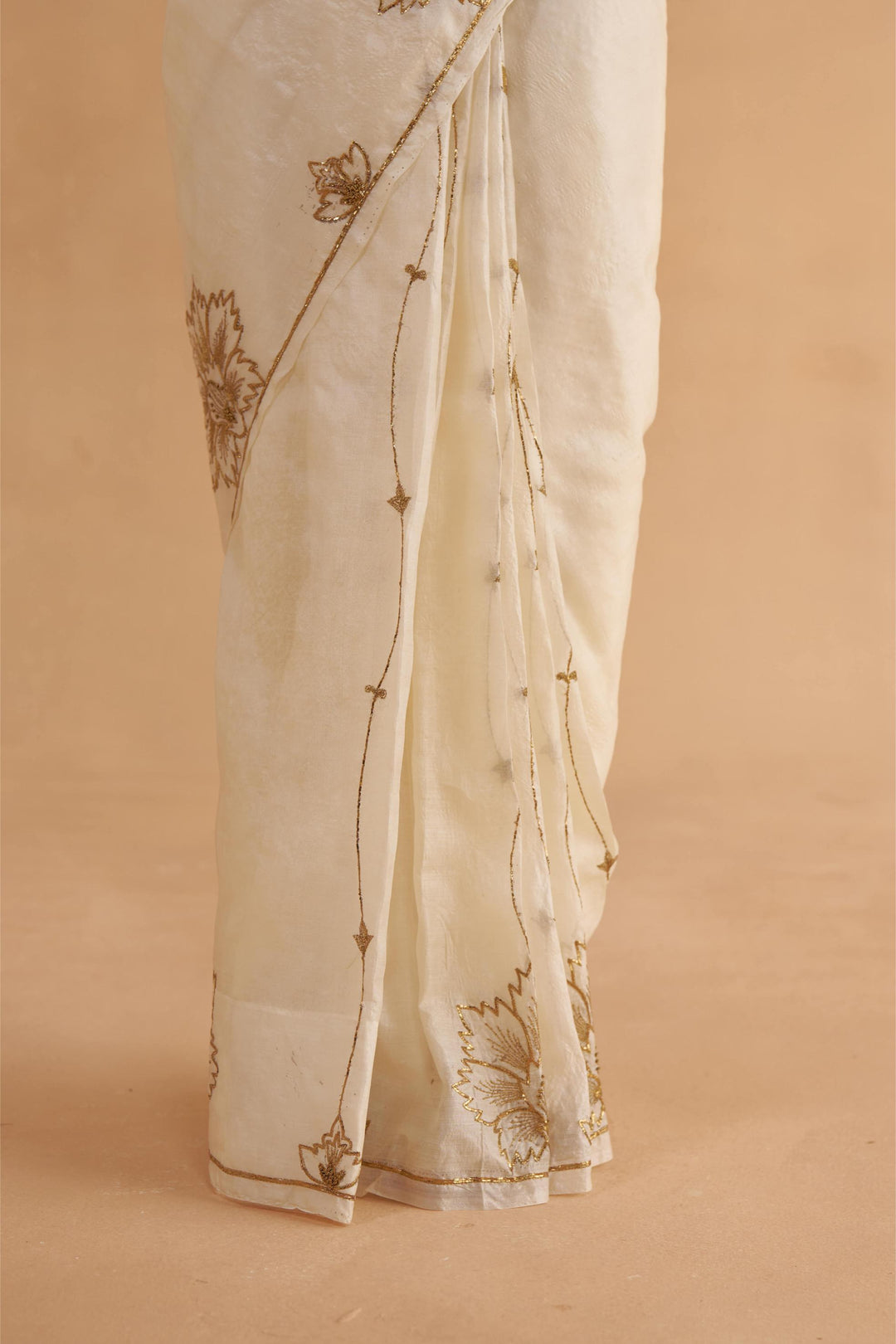 Vintage Ivory Tussar Saree with Gold Zardozi Embroidery and Paper Tussar blouse with Zari Embroidery