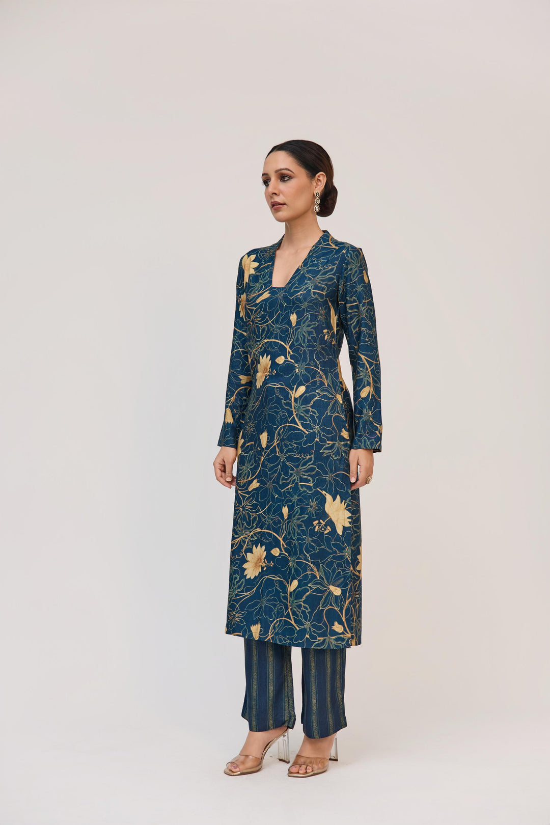Krishna Kamal Kurta Set With Dupatta Royal Blue