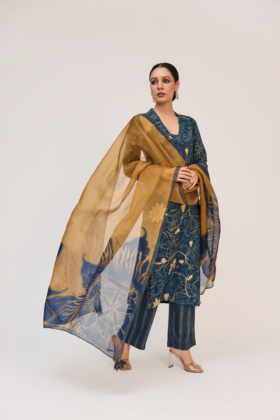 Krishna Kamal Kurta Set With Dupatta Royal Blue