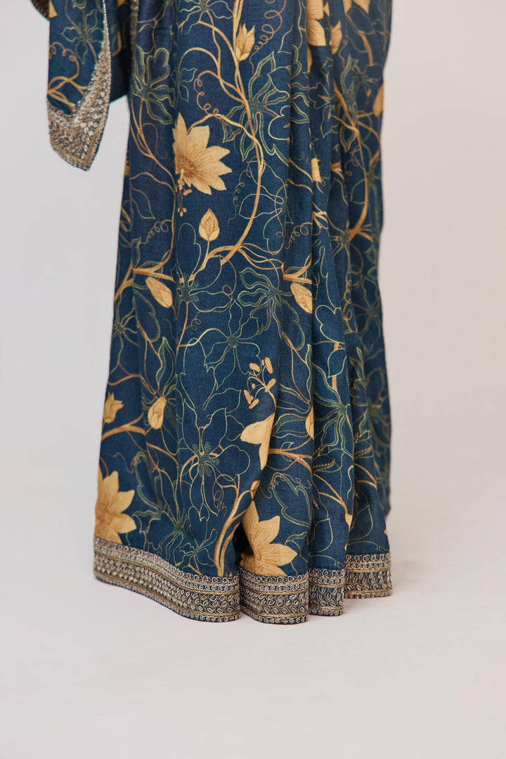 Krishna Kamal Saree With Blouse In Royal Blue