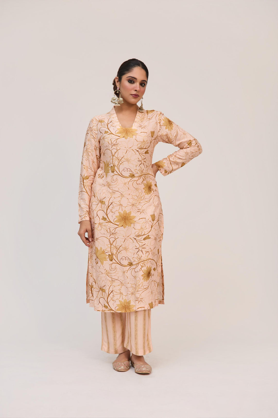 Krishna Kamal Kurta Set With Dupatta Soft Peach